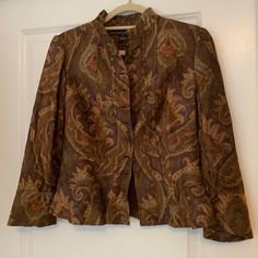 Can’t Even Describe How Beautiful This Classic Jacket Is. Worn With Jeans Or Dress Pants Or Skirt, It’s A Conversation Starter. The Material Is Rich And The Colors Are Even More So In Person. It’s A Year Round Piece In Most Places. And It’s In Perfect Condition. Paisley Jacket, Ralph Lauren Black Label, Classic Jacket, Black Label, How Beautiful, Dress Pants, A Year, Paisley, Jackets & Coats