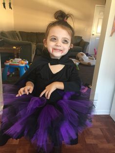 DIY vampire costume for girls! Tutu, tights, boots, a vampire cape, and some blood! Toddler Vampire Costume Girl, Kids Vampire Costume Girl, Girl Vampire Costume, Kids Vampire Costume, Vampire Make Up Kids, Diy Vampire Costume Kids, Toddler Vampire Costume, Baby Vampire Costume, Vampire Costume Kids