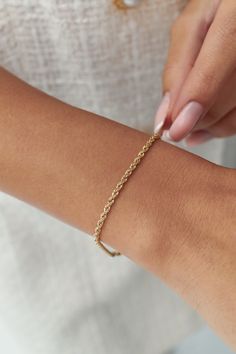 14k Real Gold Rope Chain Bracelet, 2.3 mm Rope Chain, Twisted Chain Bracelet, Men, Woman Stacking Bracelet, Diamond Cut Bracelet Material: Gold Karat: 14 K (585) Weight : 1,3 Gr Perfect piece for every day look that can be used alone.Bracelet Includes a lobster clasp to uphold strength and comfort. This bracelet is made with real 14k gold and is stamped with the appropriate 14k metal stamp 585. The perfect birthday or holiday (Valentines Day, Hanukah, Christmas, Mothers Day...etc.) gift! Feel Free to connect with us via social media PIN IT PINTEREST FOLLOW on INSTAGRAM - @fiemma  LIKE IT on FACEBOOK - @fiemmajewellery Want to Check Out More from Our Sections FİEMMA http://www.etsy.me/3ukWhje Gold Rings http://www.etsy.me/39E9NGS Gold Necklaces http://www.etsy.me/31NdjtO Gold Bracelets http Rope Chain Bracelet Gold, Classic Gold Bracelets With Rope Chain, Classic Rope Chain Bracelet, Classic 14k Gold Bracelet With Rope Chain, Gold Rope Chain Bracelet For Everyday, Everyday Yellow Gold Rope Chain Bracelet, Classic Gold Bracelet With Rope Chain, Classic Gold Rope Chain Bracelet, Classic Rope Chain Bracelets As Gift