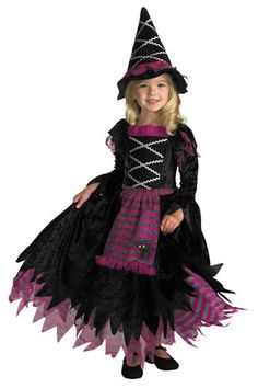 @Jò in Wonderland Pugh your granddaughter has decided she wants to be a witch for Halloween... Toddler Witch Costumes, Fairytale Witch, A Witch Costume, Candy Princess, Toddler Girl Halloween, Witch Dress, Hallowen Costume, Fancy Dress Up