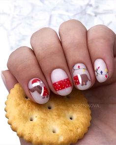 Diy Christmas Nail Designs, Disney Christmas Nails, Nail Art Noel, Christmas Nails Diy, Cute Simple Nails, Cute Christmas Nails, Christmas Gel Nails, Soft Nails, Nails For Kids