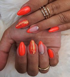 Nail Art Fluo Summer, Orange And Gold Nail Designs, Orange Gold Nails, Orange And Gold Nails, Peach Nail Designs, Nail Art Orange, Beach Nails Art, Summer Nails 2023, 2023 Beach