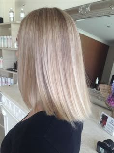 Ash Blonde Foils, Blonde Foils, Silver Ash, Prom Hairstyles Updos, Ombre Hair Blonde, Ash Blonde Hair, Blonde Hair Looks, Ombré Hair, Long Bob Hairstyles