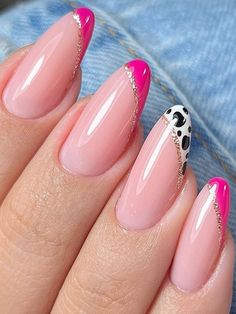 hot pink and cow print side tip nails Pink Manicure, Animal Print Nails, Tip Nails