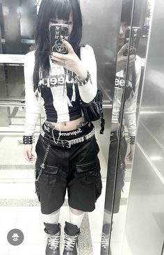 White And Black Outfit Ideas, Rh Y2k Fits, 90s Alternative Fashion, Black Outfit Ideas, Egirl Style, Y2k Fits, Alt Style, 2000s Outfits, Fashion Board