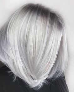 White Bob, Grey Hair Journey, Hair Stayl, Silver Blonde Hair, Short Silver Hair, White Blonde Hair, Silver Blonde, Long Gray Hair, Blonde Hair Inspiration