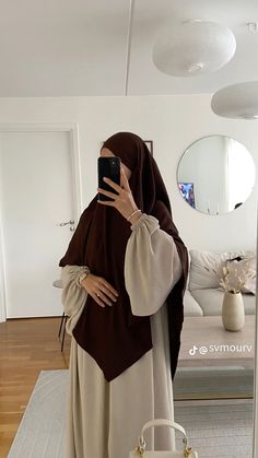 Khimar Winter Outfit, Khimar Outfits, Outfits Inspo Aesthetic, Outfit Inspo Modest, Beige Abaya, Ramadan Outfits, Aesthetic Ramadan, Abaya Outfits, Brown Hijab