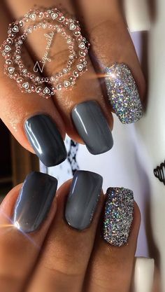 Grey Nail, Shiny Nails Designs, Grey Nails, Grey Nail Designs, Silver Nail, Gray Nails