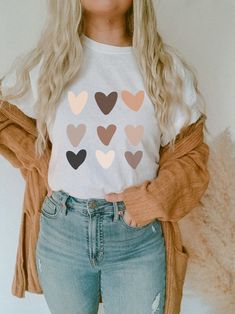 Woman Graphic, La Shirt, Be Kind Shirt, Kindness Shirt, T Shirt Painting, Shirt Design Inspiration, Kindness Shirts, Love Hearts