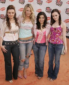 2000s Party Outfits, 2000s Inspired Outfits, Amber Tamblyn, 2000 Outfits, 2000s Party, 00s Mode, 2000s Outfit, Casual Attire For Women, 2010s Fashion