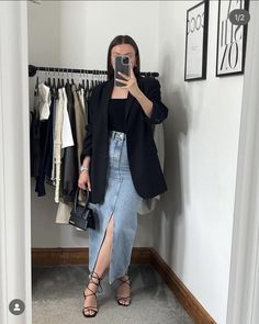 Women Dress Up Outfits, Long Black Skirt Outfit Spring, Girlish Outfits, Modern Church Outfit, Looks Total Jeans, Spring Skirt Outfits, Modesty Outfits