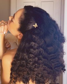 Shann Bailee, Hairstyle Suggestions, Curly Afro Hair, Golden Butterfly, Creative Hair, Type 4 Hair, 4c Hair, Hair Affair