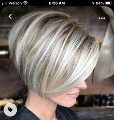 Stacked Bob Hairstyles, Stacked Bob Haircut, Choppy Bob Hairstyles, Bob Haircuts For Women, Short Bob Haircuts, Penteado Cabelo Curto, Short Blonde, Trending Hairstyles