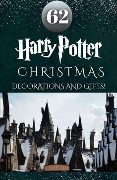 Image of snowy Hogsmeade roofs. Text reading 62 Harry Potter Christmas Decorations and Gifts with falling snow at the top of the page. Hogwarts Decorations, Diy Harry Potter Christmas Ornaments, Harry Potter Decorations, Harry Potter Memorabilia