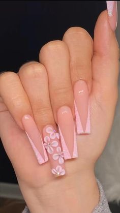 Long Nails Pink, Nail Design French, Pink Nails Glitter, Baby Pink Nails Acrylic, Flower Nail Design, Beige Nails Design, Mexican Nails, Quinceanera Nails, Acrylic Nails Nude