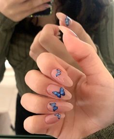 Nail Ideas Butterflies Blue, Nails Butterfly Design Blue, White Nails Blue Butterfly, Nail Stickers Butterfly, Butterfly Nail Stickers Designs, Butterfly Biab Nails, Blue Butterfly Nails Almond, Butterfly Sticker Nail Art, Butterfly Nails Oval