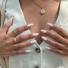 White Chrome Almond Nails, Rings Cartier, Ruby Nails, Nail Vibes, Kutek Disney, Nails Today, Pearl Nails