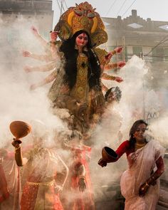 Happy Durga Puja, Bengali Culture, Lovely Good Morning Images, Festival Aesthetic, Bengali Art, Shakti Goddess, Festivals Of India