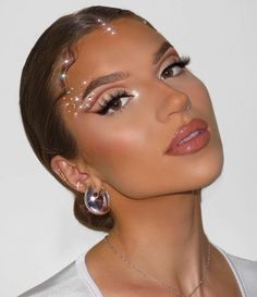 Glitter On Face Makeup, Simple Bedazzled Makeup, Glitter Looks Make Up, Rhinestone Makeup Euphoria, Make Up For Festivals, Carnival Glitter Makeup, Crystal Makeup Rhinestones, Sarahnewsfx Makeup, Rhinestones Makeup Look