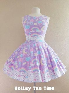 Taneku AU Istoria Modei, Fairy Kei Fashion, Goth Fairy, Pastel Party, Pastel Goth Fashion, Peplum Tops, Dress Idea, Pastel Outfit