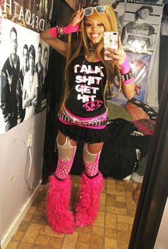 Mcbling Fashion, Gyaru Fashion, Scene Girls, Scene Fashion, Scene Kids, 2000s Fashion Outfits, Alternative Outfits, Really Cute Outfits