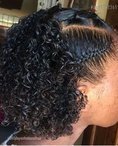 Locs Hairstyles Updo, Short Locs Hairstyles Updo, Cabello Afro Natural, Short Locs, Curl Defining, Curl Defining Cream, Short Locs Hairstyles, Short Hair Black, Cute Curly Hairstyles