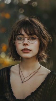 24 Short Hairstyles with Wispy Bangs: Trendy Ideas You’ll Love Platinum Blonde Bob With Bangs, Short Choppy Bob With Bangs, Short Hair With Wispy Bangs, Hair With Wispy Bangs, Hairstyles With Wispy Bangs, Short Choppy Bob, Platinum Blonde Bob, Short Choppy Bobs, Blonde Bob With Bangs