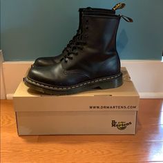 Brand New Doc Martens In Smooth Black Leather. These Combat Boots Are A Statement Piece. Air Wair Soles Make Them Super Comfortable For Everyday Wear! Make Me An Offer! Us Size 9 (Women) Eu Size 41 Uk Size 7 I Bought Them Because I Was Influenced And I Never Wore Them. Shoes Doc Martens, Jadon Boots, Oxford Platform Shoes, Black Leather Combat Boots, Fold Over Boots, Platform Combat Boots, Lug Boots, Black Platform Boots, Womens Combat Boots