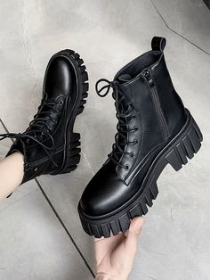 Sepatu Platform, Heel Combat Boots, White Ankle Boots, Botas Chelsea, Womens Combat Boots, Shoes Boots Ankle, Leather Boots Women, Platform Ankle Boots