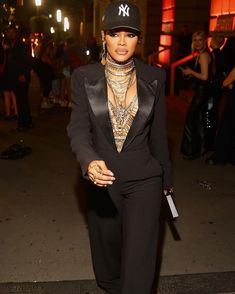 Check out the PLT blog to see how some of our fave influencers are styling PrettyLittleThing Designed by Naomi Campbell. Talk about influencer outfit inspo! Influencer Outfit, Taylor Outfits, All Black Fashion, Teyana Taylor, Fall Fashion Outfits, Brown Skin, Lookbook Outfits, Fashion Killa, Look Fashion