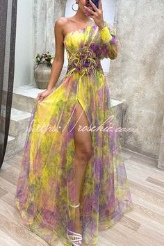 Tulle Sleeves, Evening Dresses With Sleeves, Yellow And Purple, Dress Sleeve Styles, Elegant Pattern, Evening Dresses Elegant, Aaliyah, Mongolia, Formal Evening Dresses