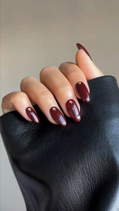 Get inspired by 40 trendy cherry wine nails that will be your go-to this season. From stunning Wine Nails and Cherry Nails to bold Red Acrylic Nails, find the perfect look with Cherry Wine Nails. Whether you love casual nails or want to go all out with Dark Red Nails, these designs will elevate your style. Discover shades like Red Nail Varnish and Short Nail Burgundy, with Oval Nails Maroon and Dark Red Oval Nails. Perfect for fans of short burgundy nails and Manikur Kuku.