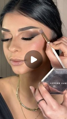 FATUSH & PAMELA on Instagram: "Make up Tutorial 💕 Model : @lashes_by_suela" Maquillaje Cut Crease, Ysl Mascara, Huda Beauty Lip Contour, Cut Crease Eye Makeup, Halo Eye Makeup, Cut Crease Tutorial, Cut Crease Eyeshadow, Ysl Makeup, Cut Crease Eye