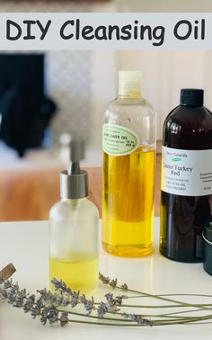 Pre Wax Cleanser Diy, Homemade Oil Cleanser, Oil Face Cleansing Recipes, Diy Cleaning Oil For Face, Diy Cleanser Face, Diy Face Cleansing Oil, Diy Oil Cleanser Recipes, Cleansing Oil Diy, Diy Oil Face Cleanser