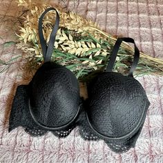 Size: 34dd Color: Black Black Underwire Bra For Party, Black Underwire Bra For Night Out, Black Party Bra With Removable Pads, Black Push-up Bra With Straps, Black Padded Cup Bra, Black Party Bra With Padded Cups, Black Party Bra With Straps, Black Padded Party Bra, Black Padded Bra For Night Out