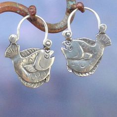 Flat Fish, 2024 Jewelry, Fish Earrings, Crown Earrings, Silver Flats, Styl Boho, Silver Plated Jewelry