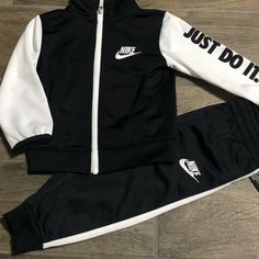 White And Black Nike 2 Piece Set. New With Tags. Zip Front Jacket With Pockets Elastic Waistband I Have Several Sets And Sizes And Love To Bundle And Save You $$ On Shipping Reasonable Offers Welcome Tote19 Nike Boys Outfits, Nike Tech Suit, Tshirt And Shorts Outfit, Nike Girl Outfits, Nike Sweatsuit, Nike Set, Neon Shorts, Toddler Girl Shorts, Dope Outfits For Guys