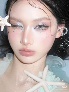 #xiaohongshu #makeup Xiaohongshu Makeup, Diy Clouds, Jelly Beans, Rumi, Makeup Looks, Eye Makeup, Makeup, Quick Saves, Make Up Looks