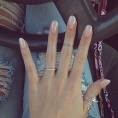 Nails Round, Unghie Sfumate, Nails Oval, Colorful Nail Designs, Oval Nails, Nails And Makeup, Manicure E Pedicure, Nail Shapes, Rimmel