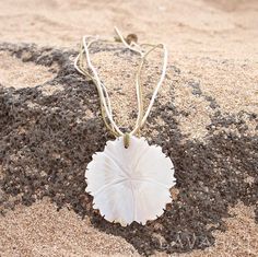 Hibiscus Mother of Pearl Hawaiian Necklace  #hawaiian #madeinhawaii Carved Necklace, Hawaiian Necklace, Island Jewelry, Mother Of Pearl Pendant, Mother Of Pearl Jewelry, Oyster Pearl, Hawaiian Dress, Oyster Shell, Mother Pearl