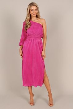 Chic One Shoulder Off-shoulder Dress For Spring, Chic One-shoulder Dress For Spring, Chic One-shoulder Dress With One Sleeve For Date Night, Chic One Shoulder Midi Dress For Spring, Summer One-shoulder Dress For Date Night, Chic Spring One-shoulder Off-shoulder Dress, One Shoulder Dress For Brunch, Off-shoulder Spring Midi Dress For Night Out, Pink One Shoulder Ruched Midi Dress