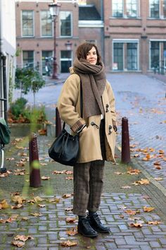 Winter Cosy Outfit, Winter Cosy, So British, Aran Sweaters, Cosy Outfit, Dark Academia Fashion, Academia Fashion, Look Retro, Winter Stil