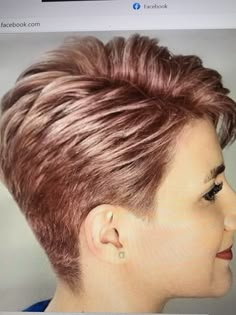 Short Hair Back, Short Spiked Hair, Really Short Hair, Short Hair Pixie Cuts, Short Hair Trends, Super Short Hair, Shoulder Hair, Short Hairstyles For Thick Hair