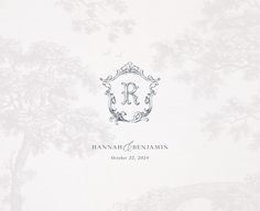 an elegant monogrammed wallpaper with the letter r on it's side