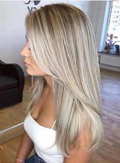 Beach Blonde Hair, Cute Hair Colors, Cool Blonde Hair, Balayage Blonde, Hair 2018, Blonde Hair Shades, Hair Shades, Platinum Blonde Hair