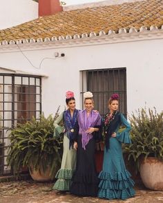 Spanish Fashion, January 29, Bachata, Quinceanera, Dream Wardrobe, Pretty Dresses, Wedding Dress, Wardrobe