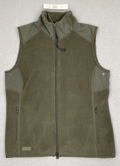 This vest is in new condition. Please review the pictures carefully for details and measurements. Sleeveless Vest For Fall Hiking, Sleeveless Vest With Pockets For Layering, Functional Sleeveless Vest For Layering, Functional Layering Vest, Green Vest Men, Olive Green Vest, Ralph Lauren Vest, Vest Womens, Vest Men