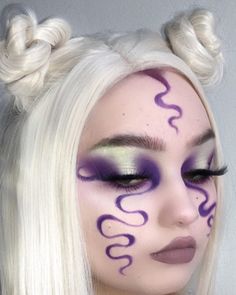 Face Art Makeup, Graphic Makeup, Purple Makeup, Smink Inspiration, Smoky Eyes, Makijaż Smokey Eye, Dope Makeup