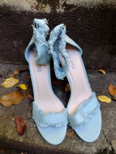 "Denim Stilletto Strappy Sandals 5.5\" Heel Zip Back Copy High Stilletto Heels Approximately 5,5\" Frayed Denim Foot strap and back zip at the heel Light Blue Denim  Unworn New Heel plates Materials: Denim" Denim Blue High Heel Sandals For Spring, Trendy Denim Heels With Ankle Strap, Chic Denim Heels With Block Heel, Denim Heels With Ankle Strap For Party, Denim Blue Heels For Spring Party, Denim Blue Block Heel For Spring, Denim Blue Ankle Strap Heels For Summer, Party Denim Open Toe Heels, Denim Blue Block Heels For Spring