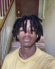 Dreads Mixed With Normal Hair, African American Man Hairstyles, Short Locks For Men, Dreads Hairstyles Men, Locs Guys, Short Locs Men, Poc Hairstyles Male